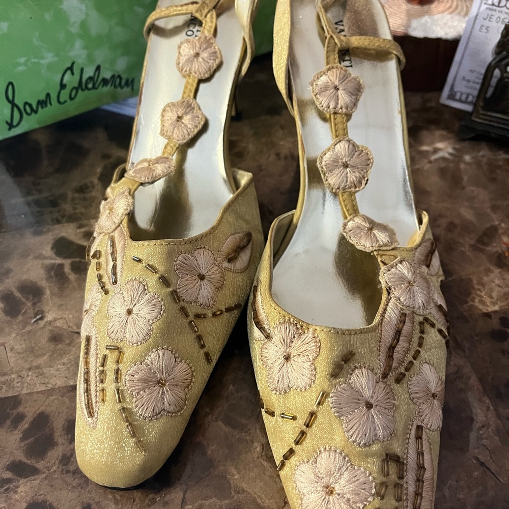 Valenti Franco Yellow Embroidered Heels